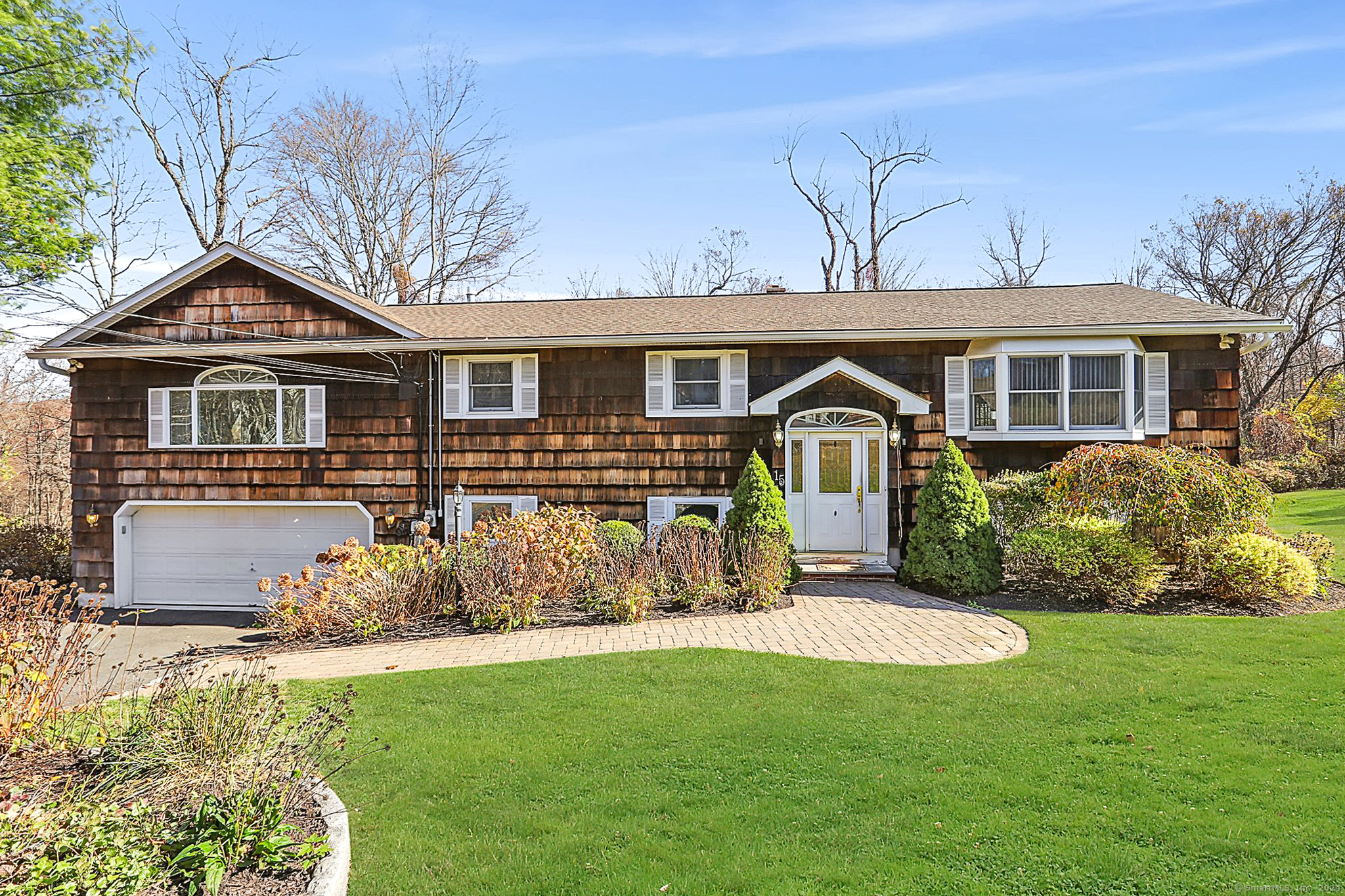 15 Eastwood Road