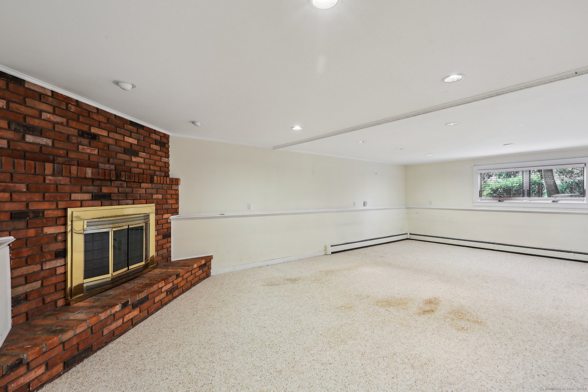 15 Eastwood Road