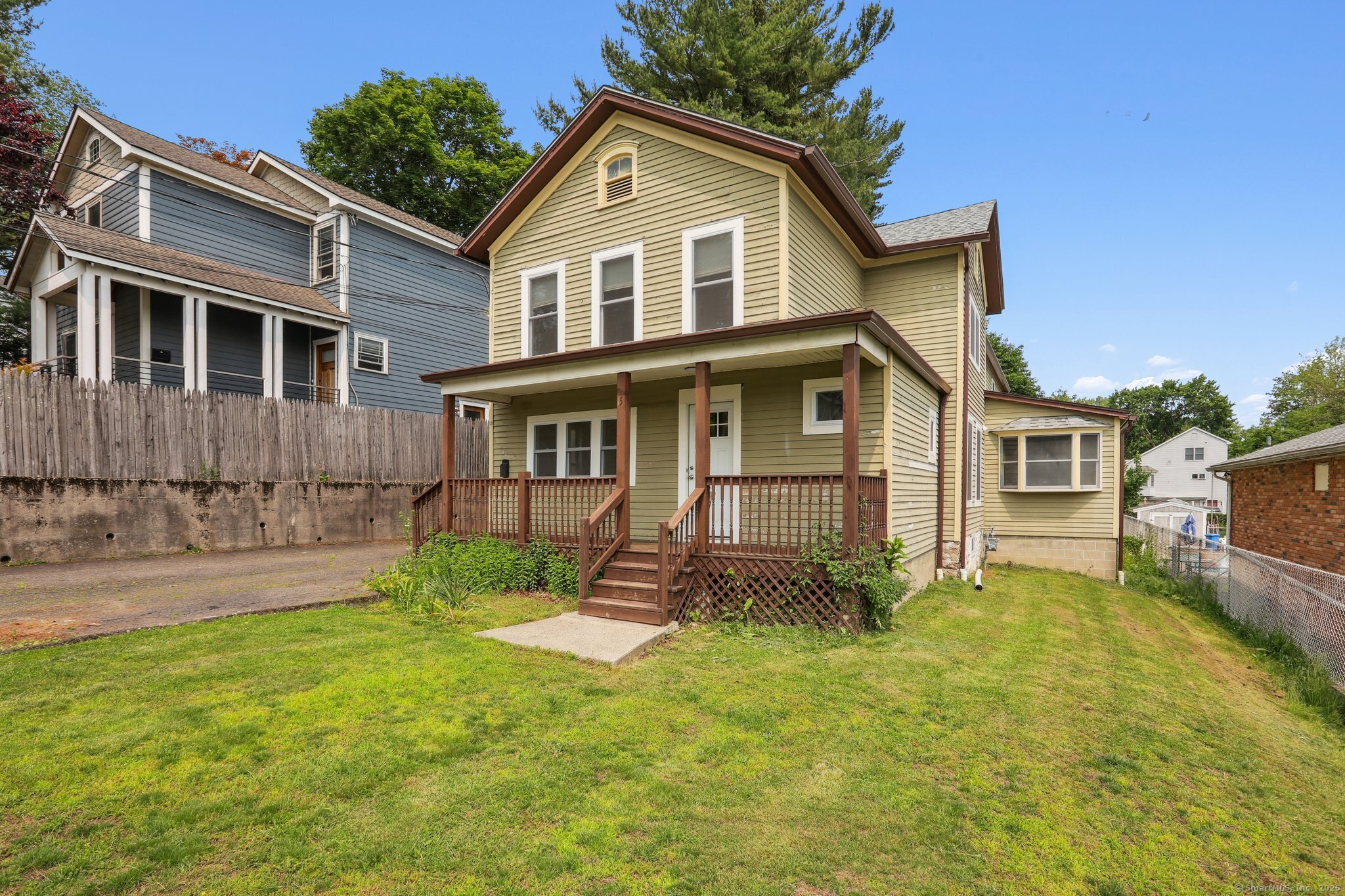 15 Seeley Street