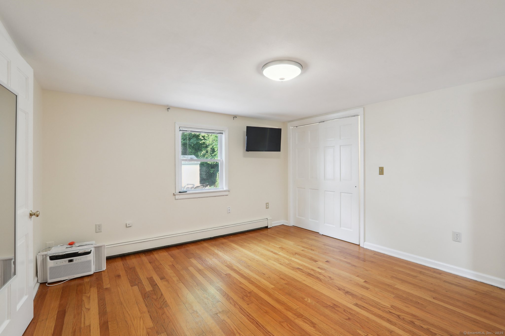 15 Seeley Street
