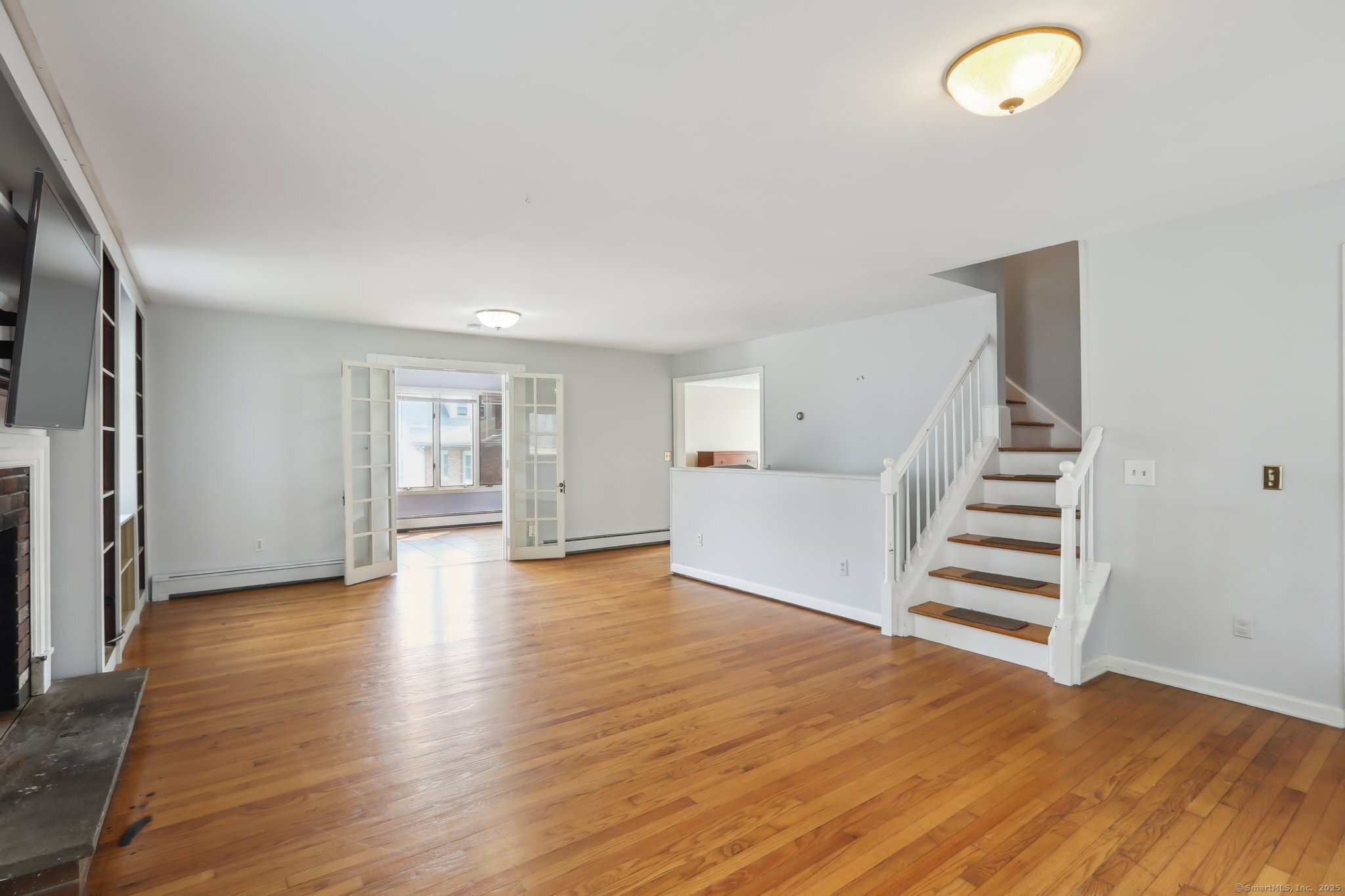 15 Seeley Street