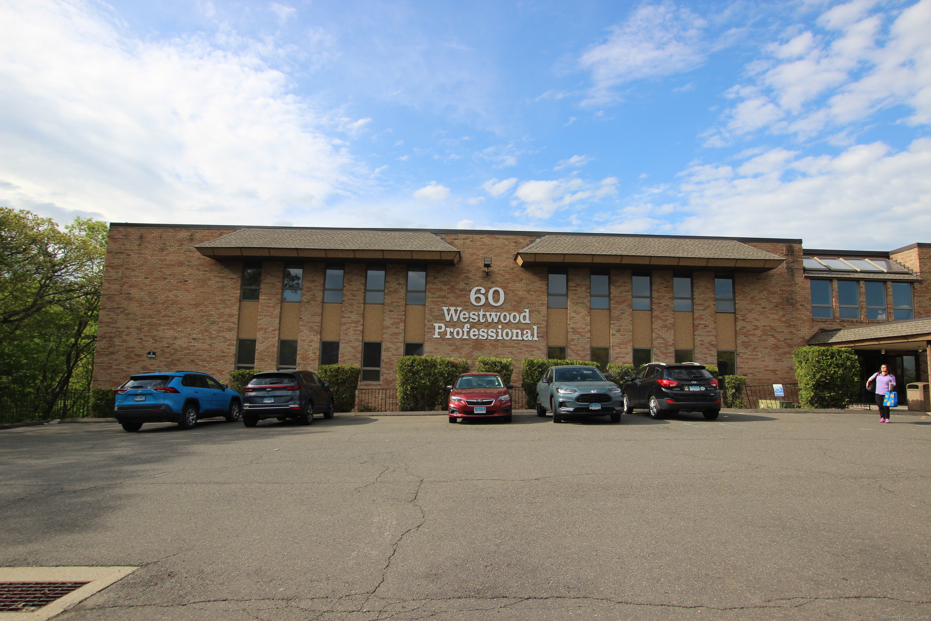 60 Westwood Avenue 43A