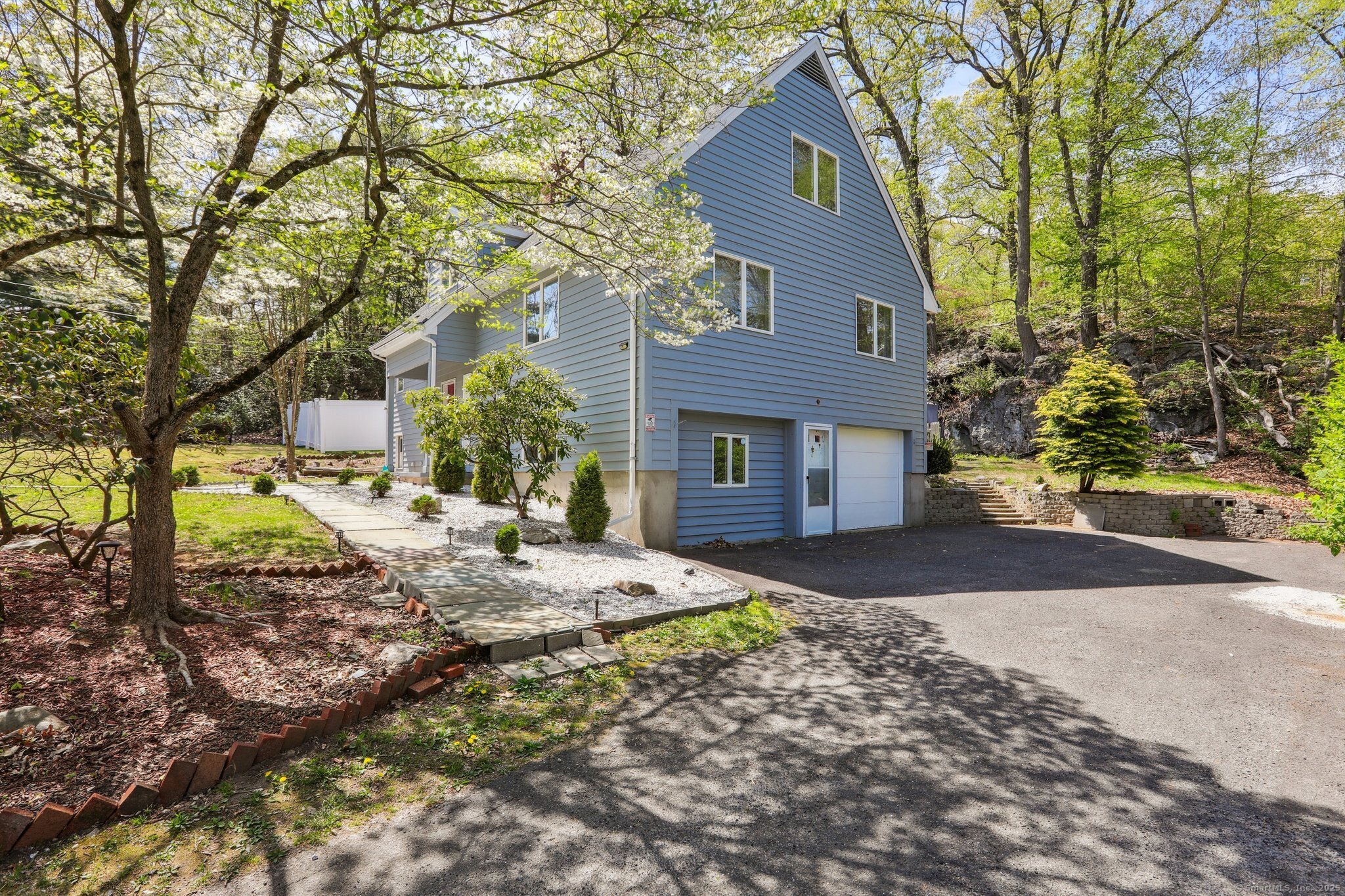 219 Robinwood Road