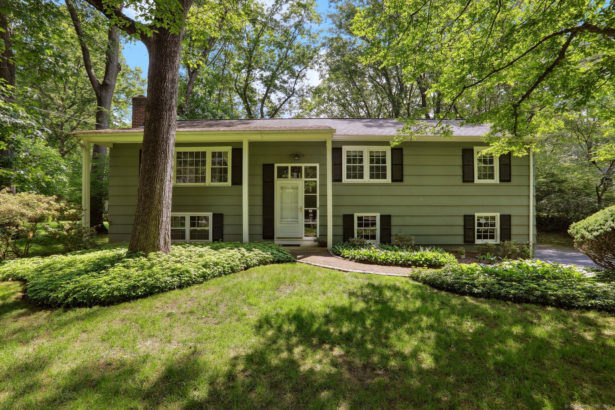 26 Wayfaring Road