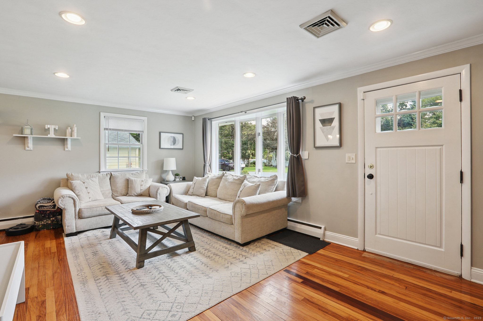 22 Lake Road