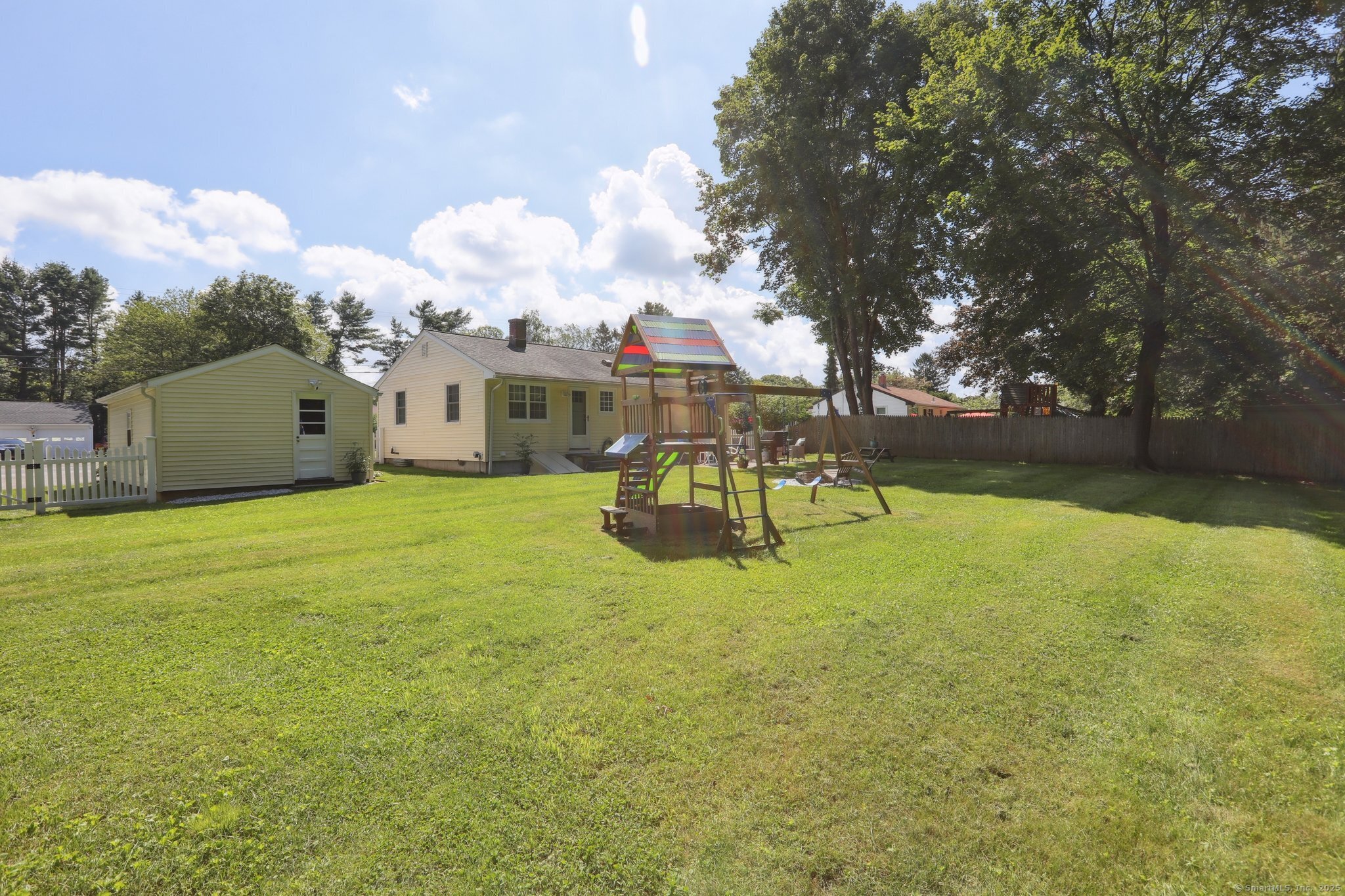 22 Lake Road