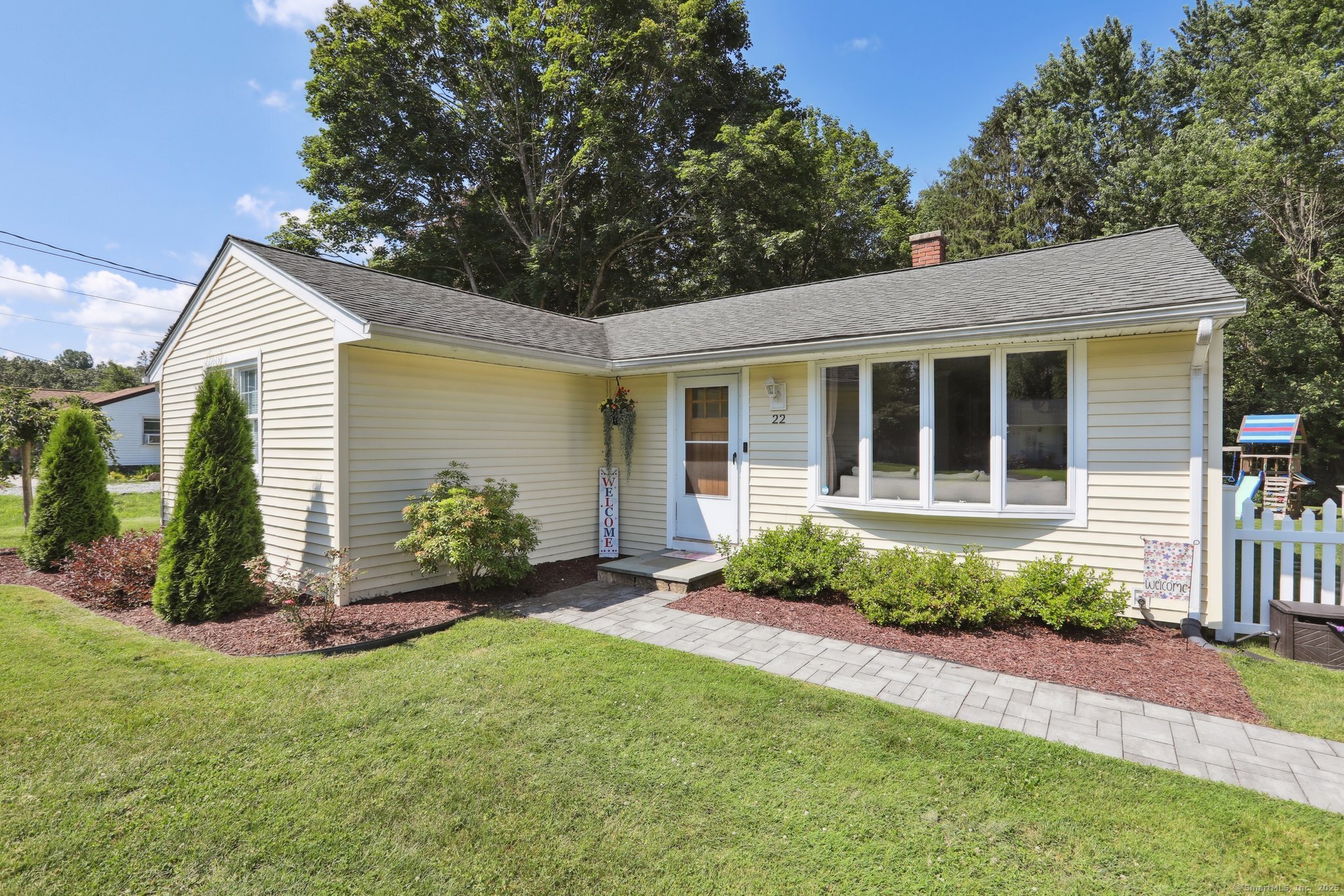 22 Lake Road