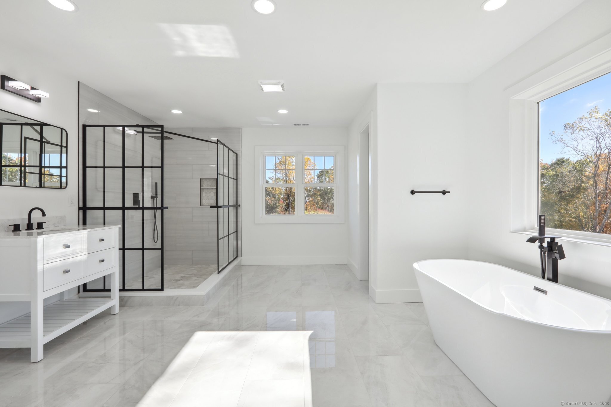 19A Apache Drive