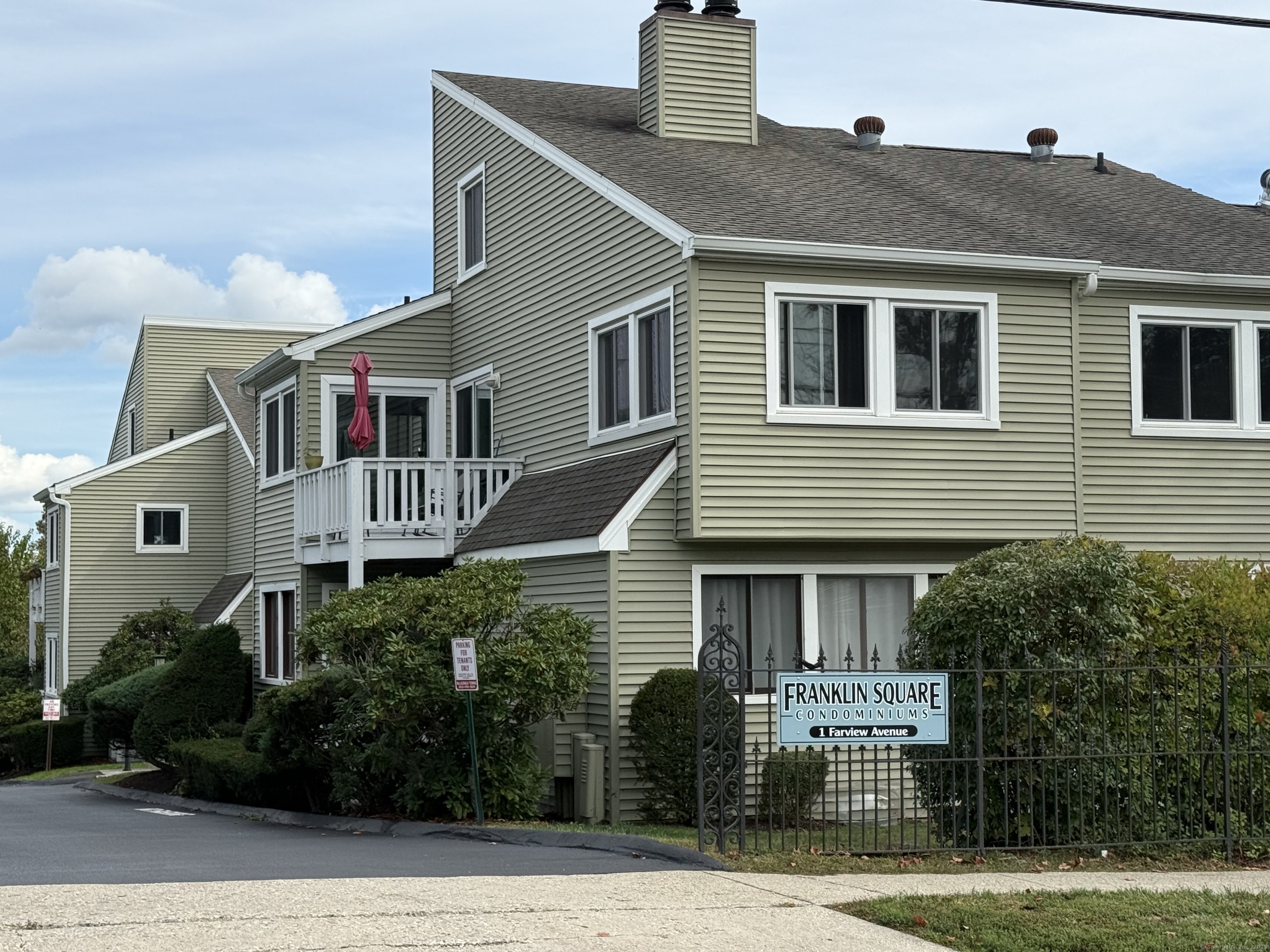 1 Farview Avenue A6