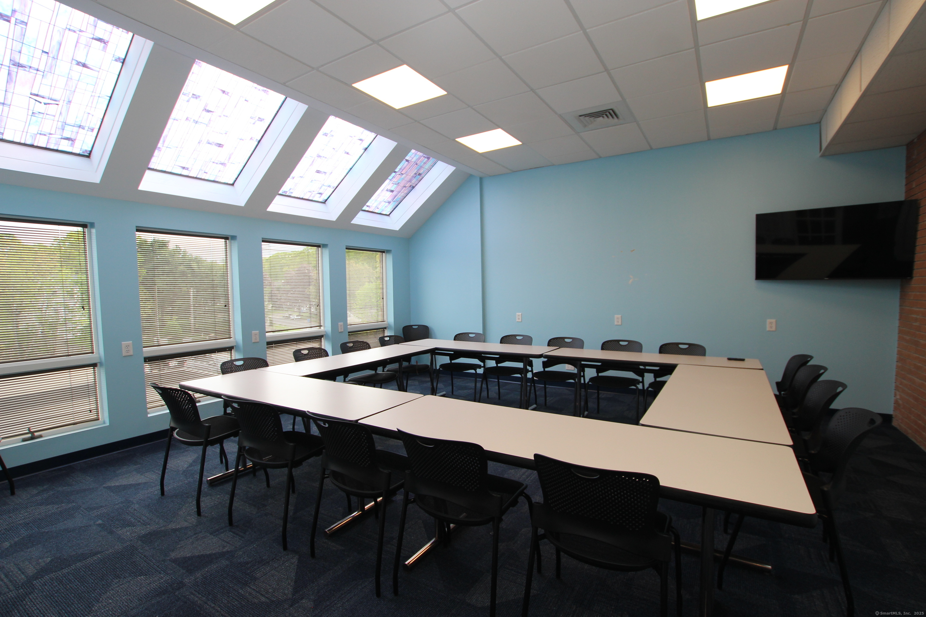 60 Westwood Avenue 45