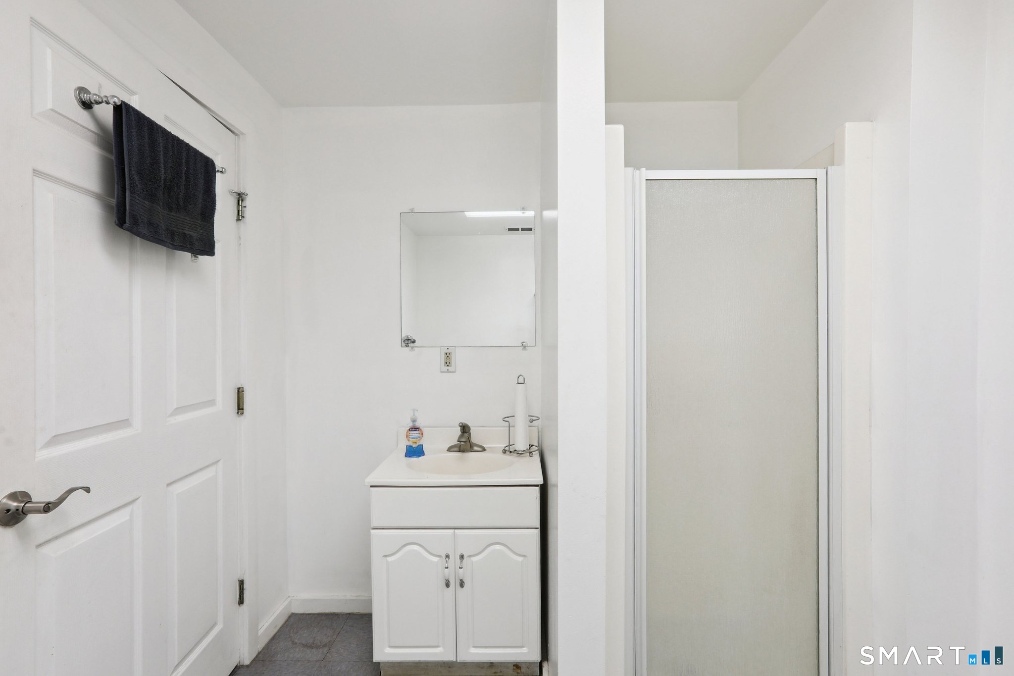 44 Grassy Plain Street