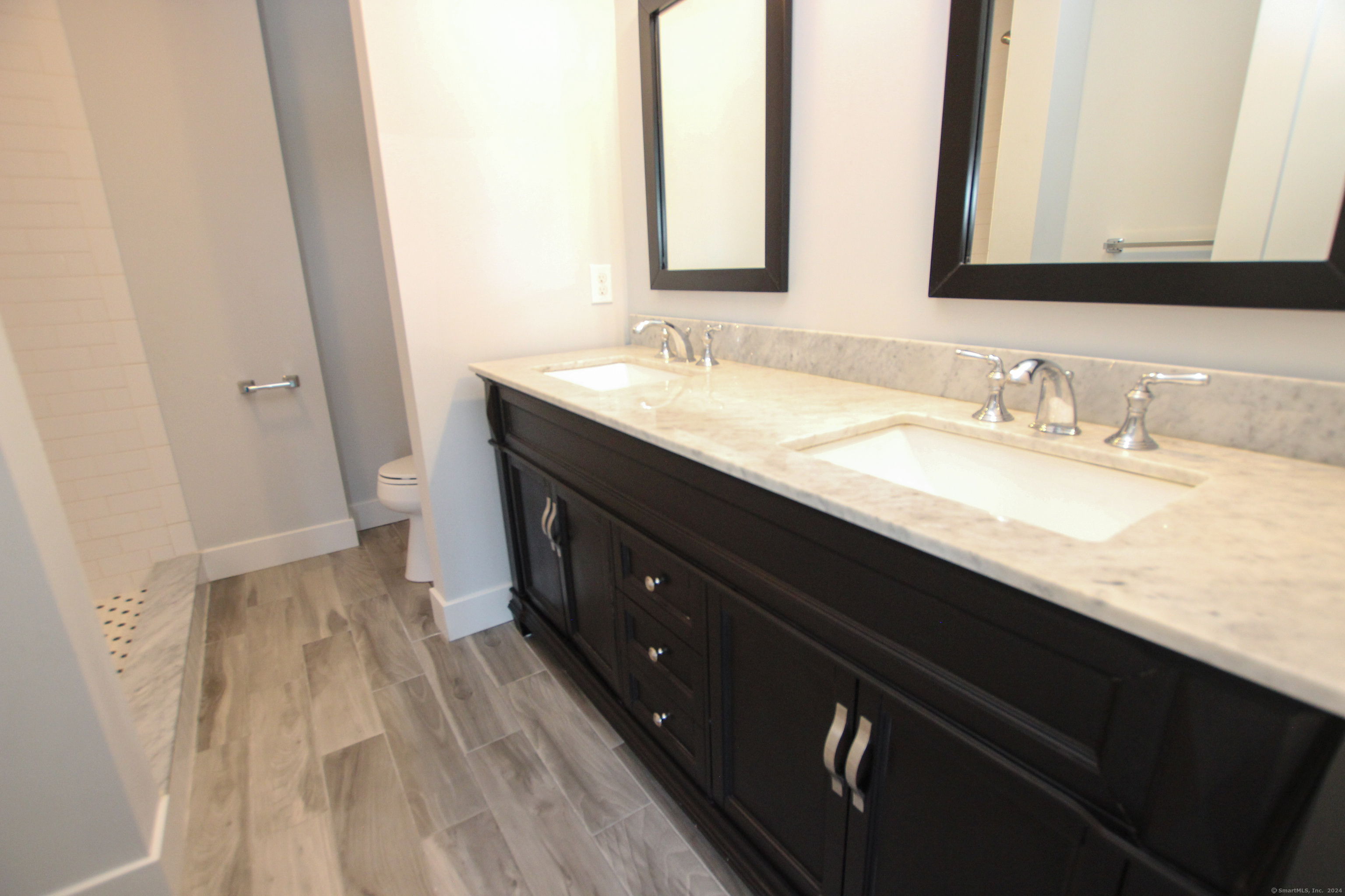 5 Laurel Hill Court 5