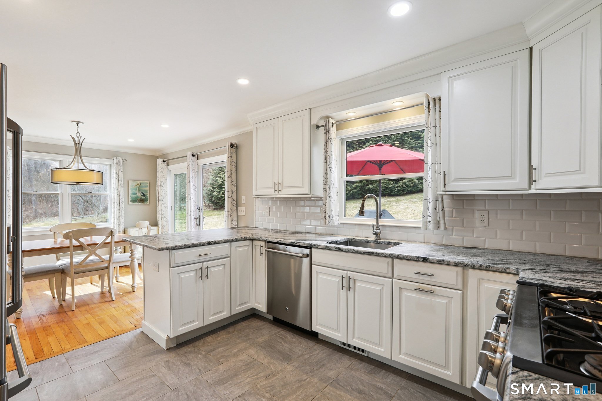 4 Candlewood Road