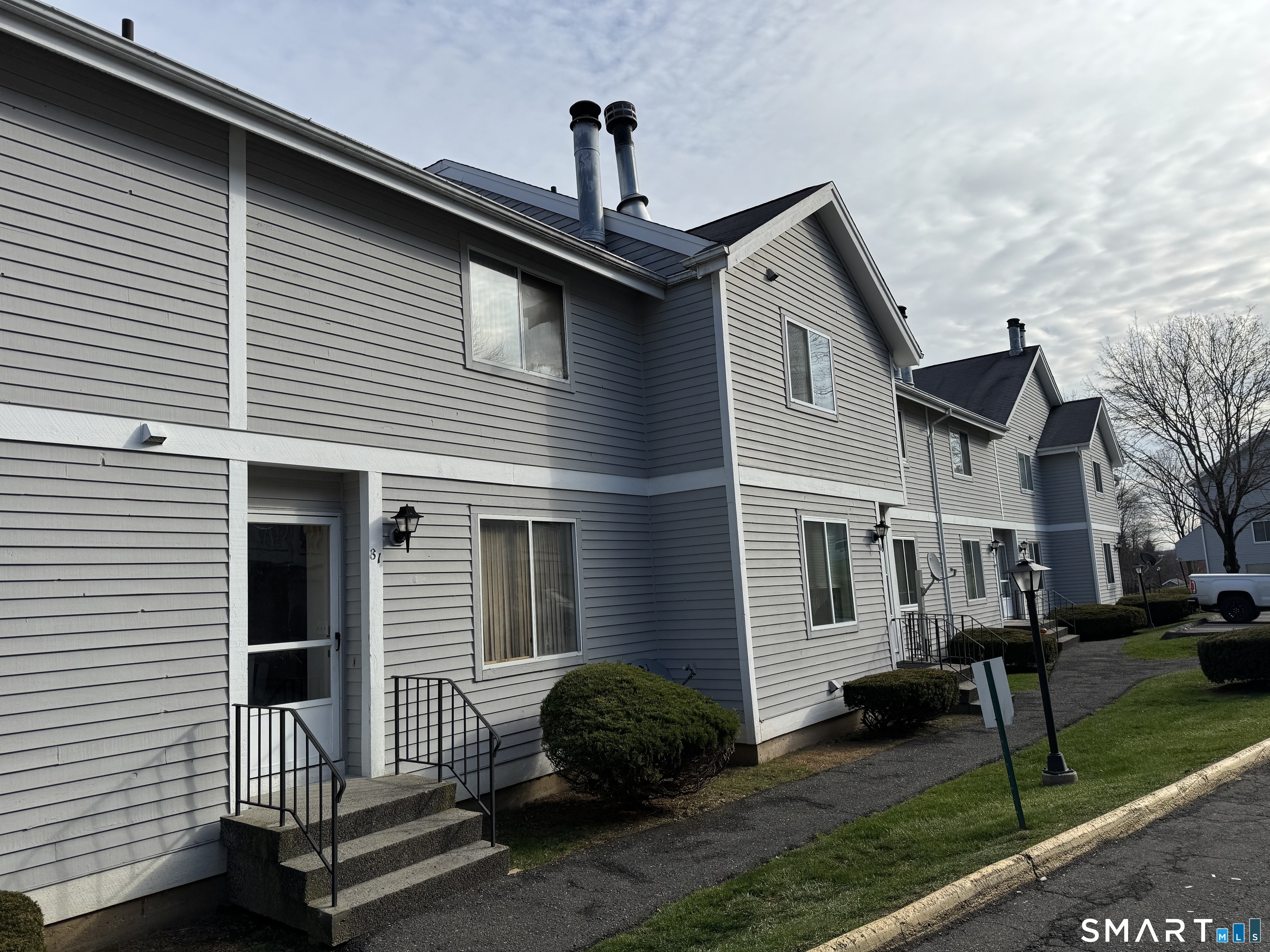 151 Shelter Rock Road 81