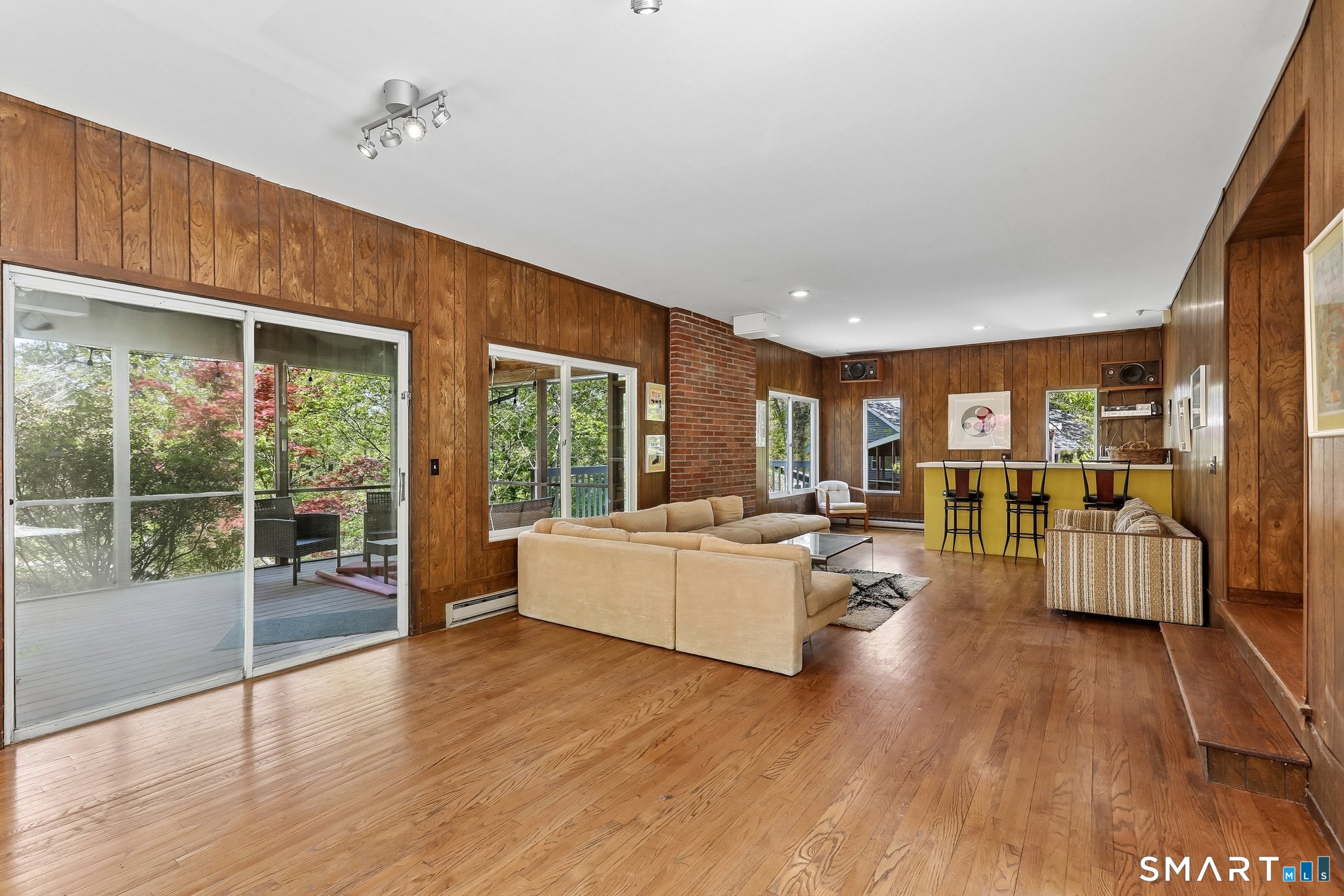 4 Alan Road