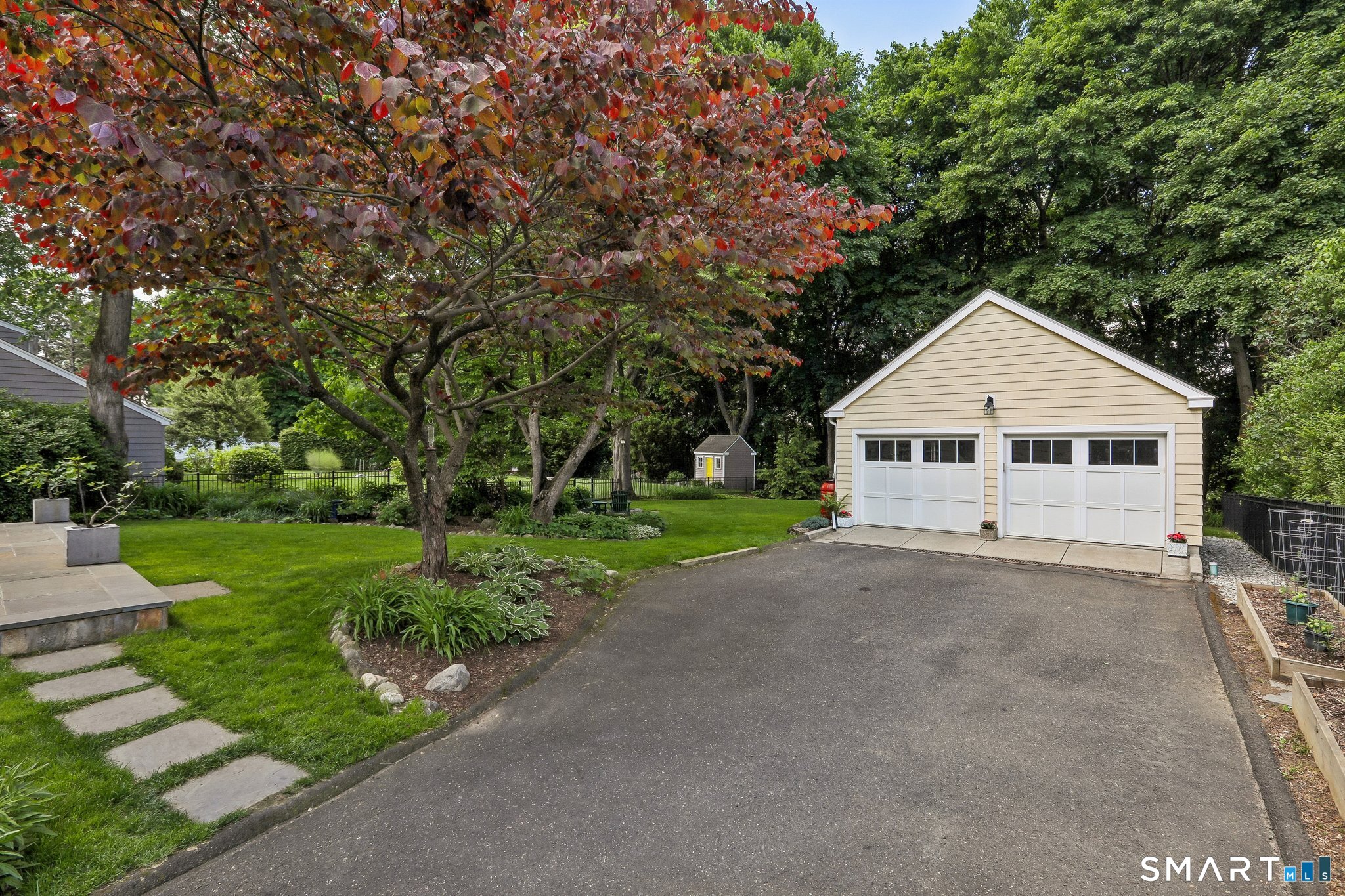 17 Ridge Road