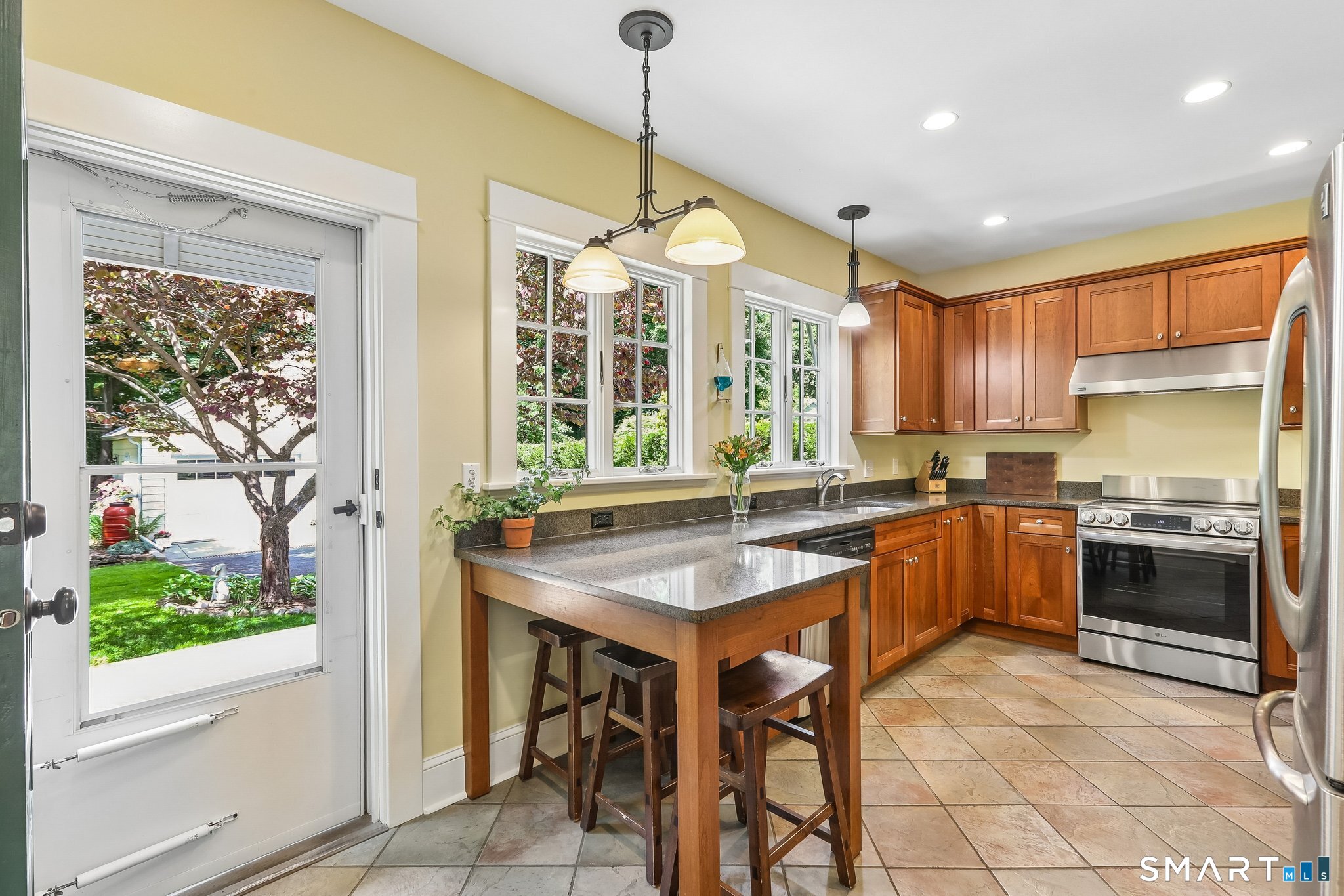 17 Ridge Road