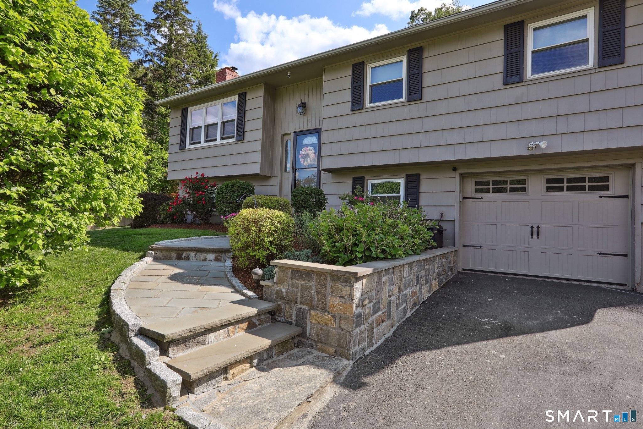 1 Parkwood Terrace Drive