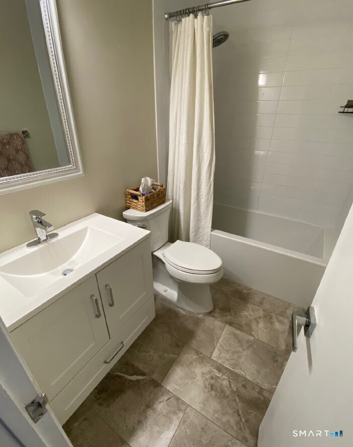 6 Canterbury Court 6