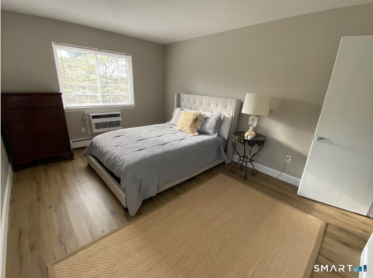 6 Canterbury Court 6