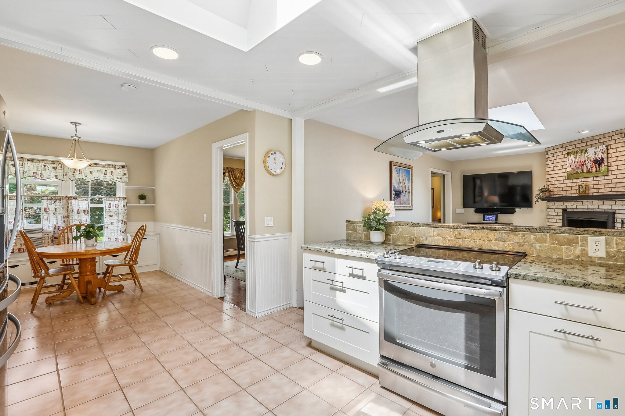 3 Linda Drive