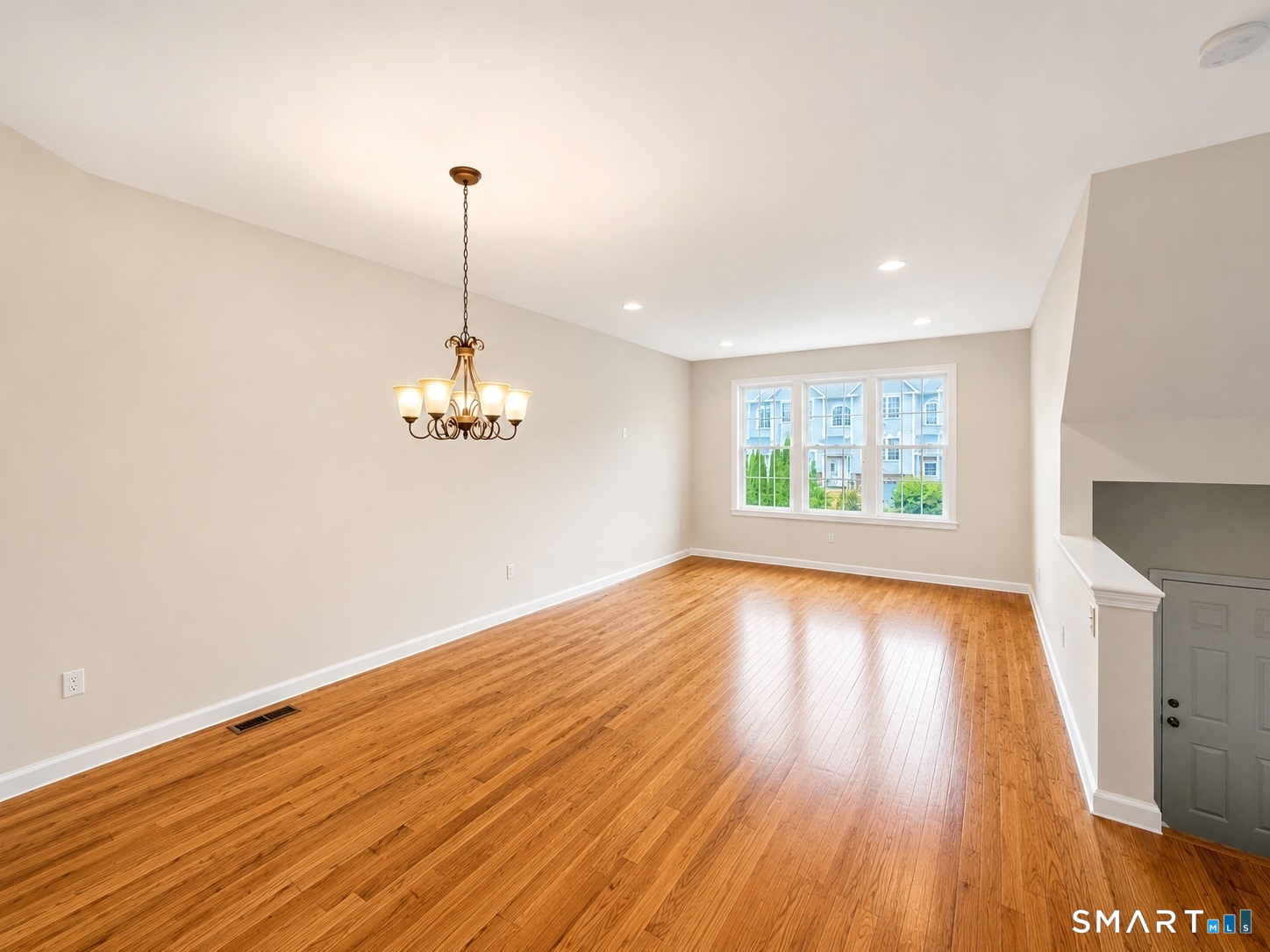 8 Old Oak Drive Unit: 8
