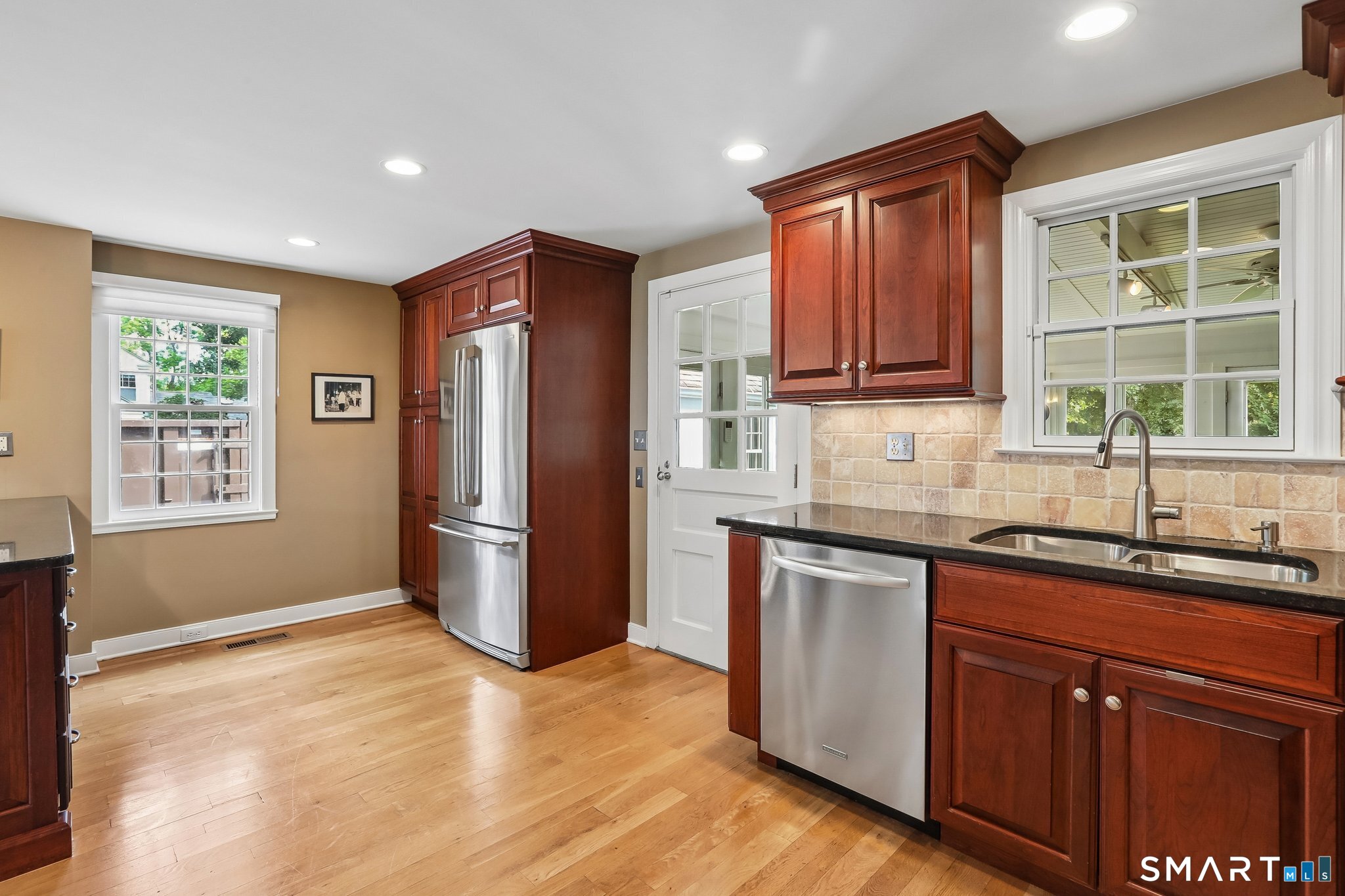 20 Ridge Road