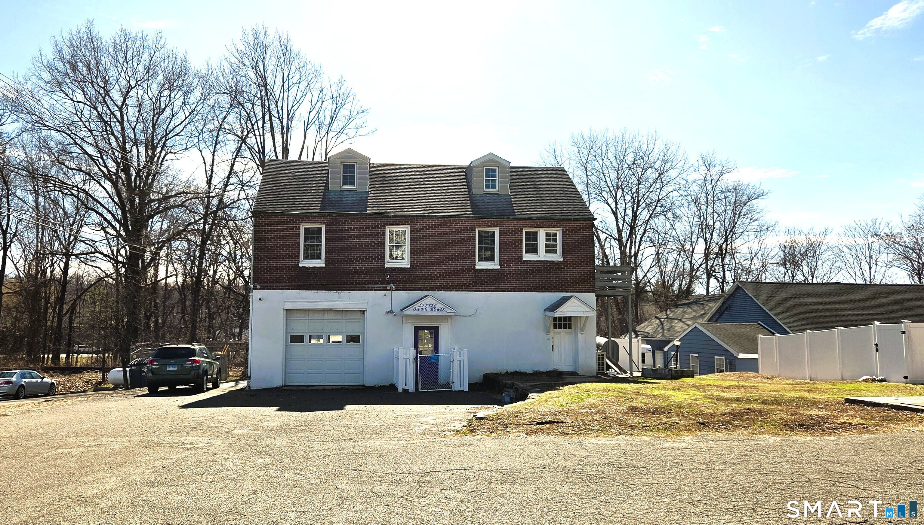68 Mill Plain Road