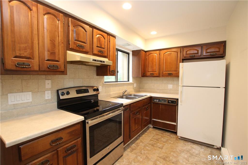 8 Cawdor Burn Road Unit: A