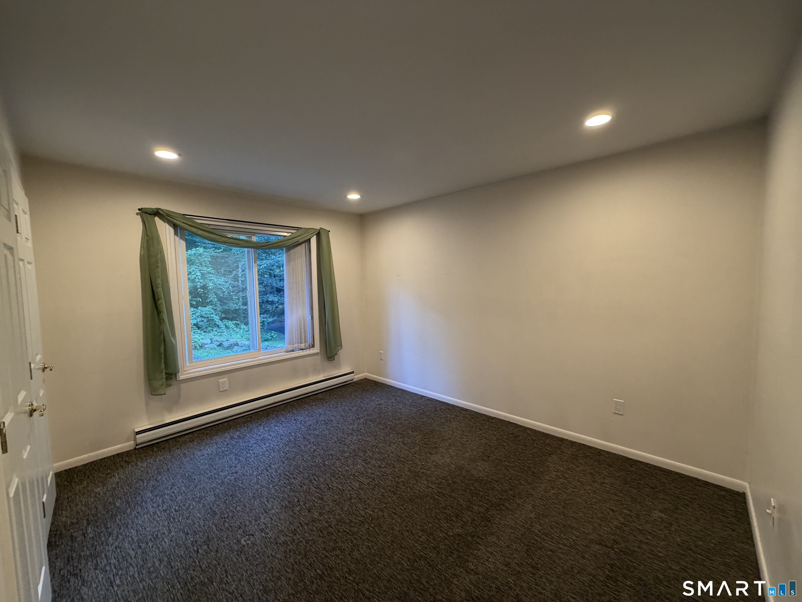 8 Cawdor Burn Road Unit: A