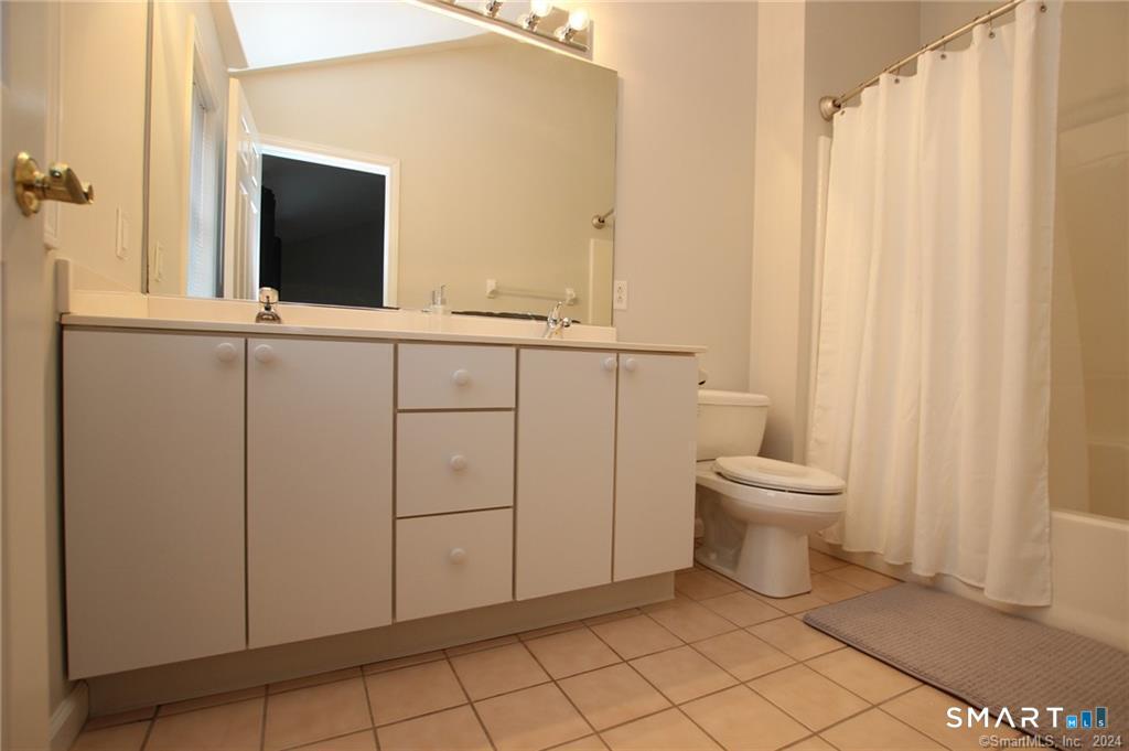303 Larson Drive Unit: 303