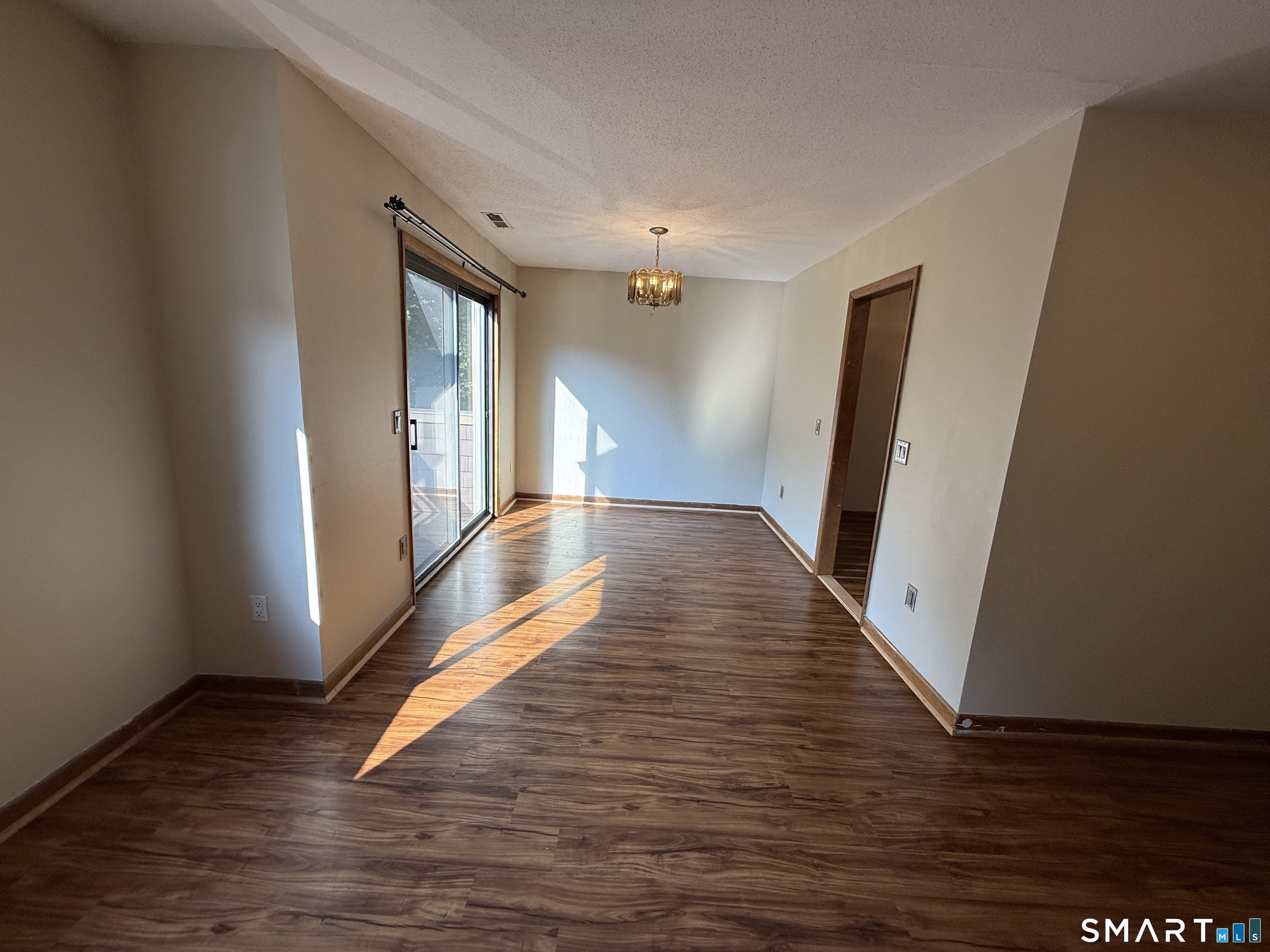 166 Old Brookfield Road Unit: 1 5