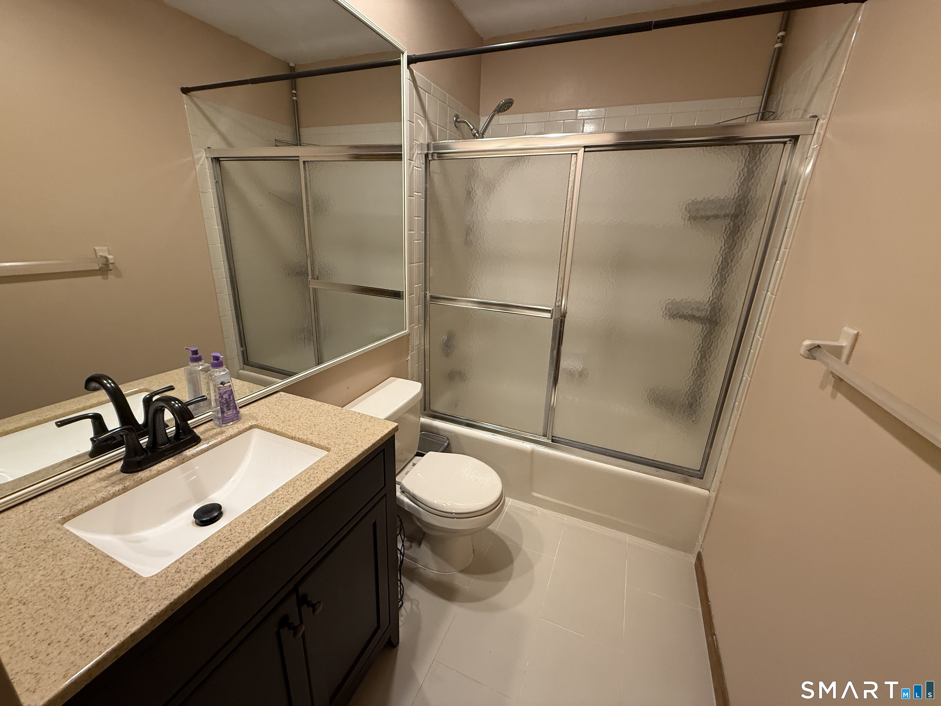 166 Old Brookfield Road Unit: 1 5