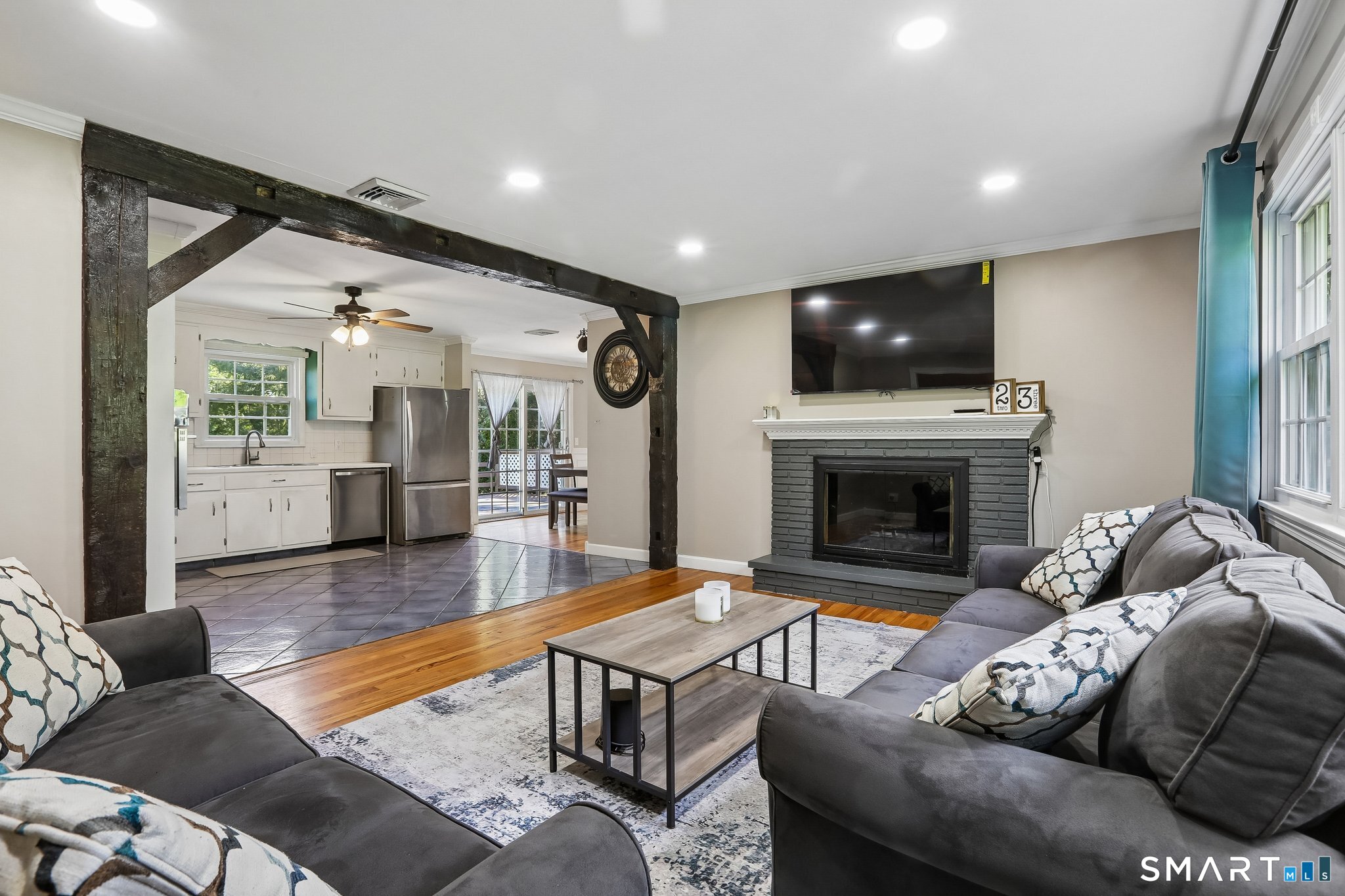 23 Dana Road