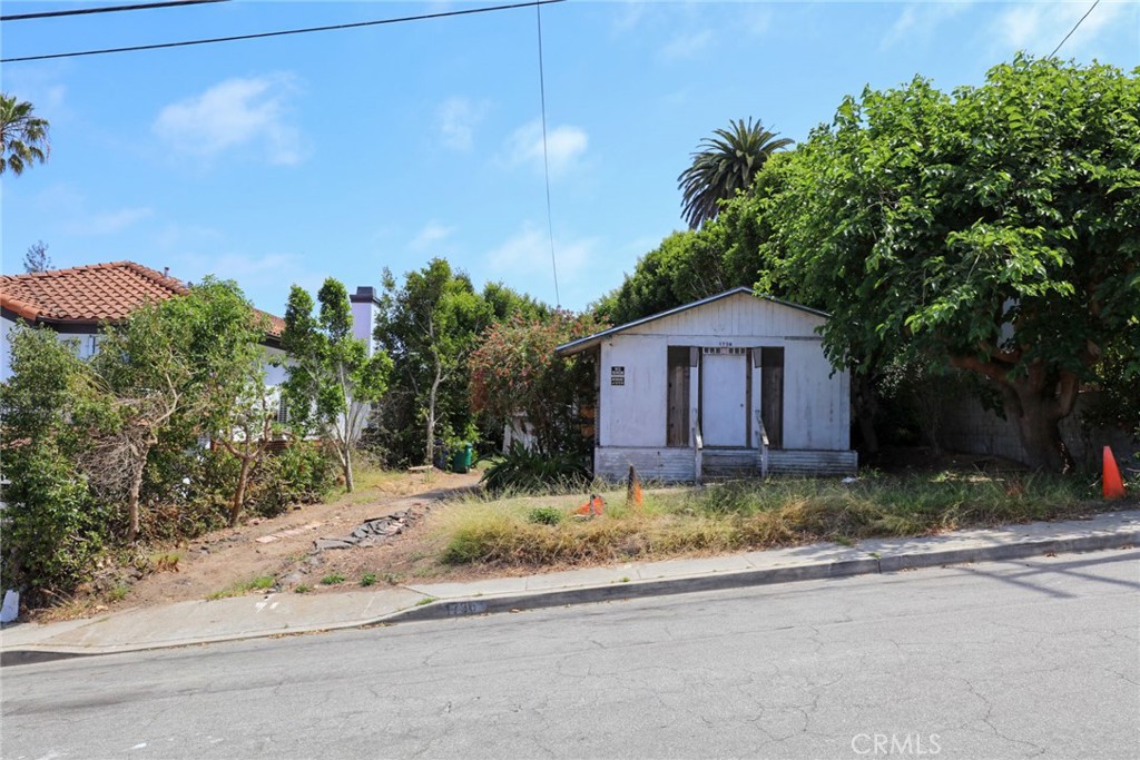 1736 Voorhees Avenue