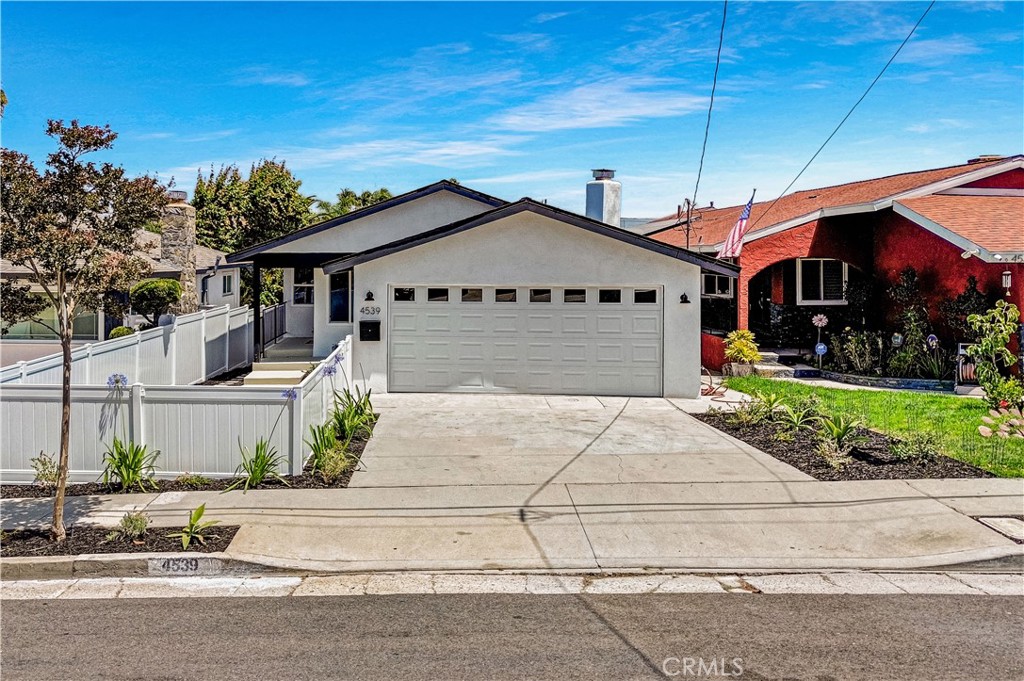 4539 W 134th Street