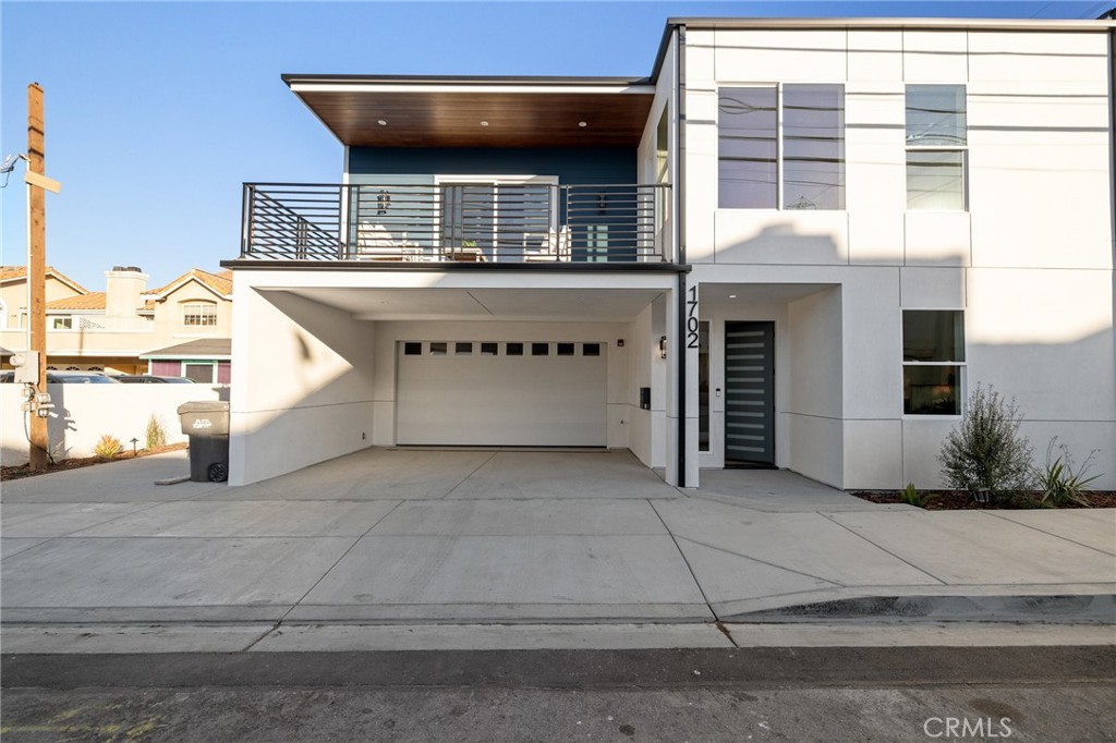 1702 Perkins Lane
