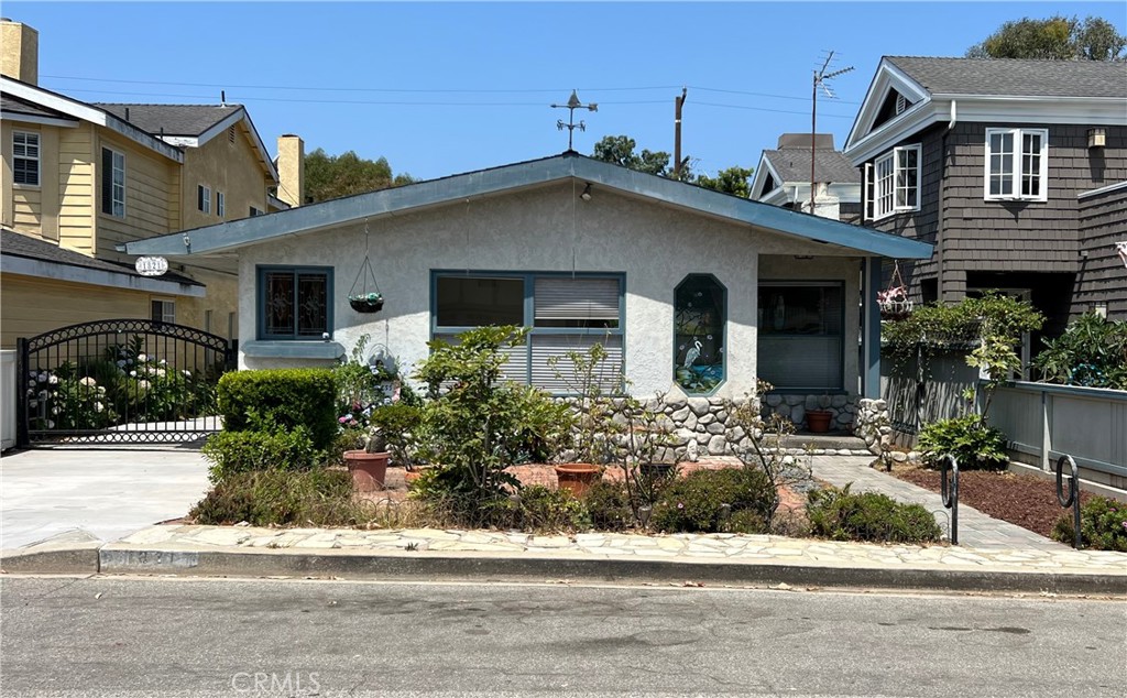 1821 Laurel Avenue