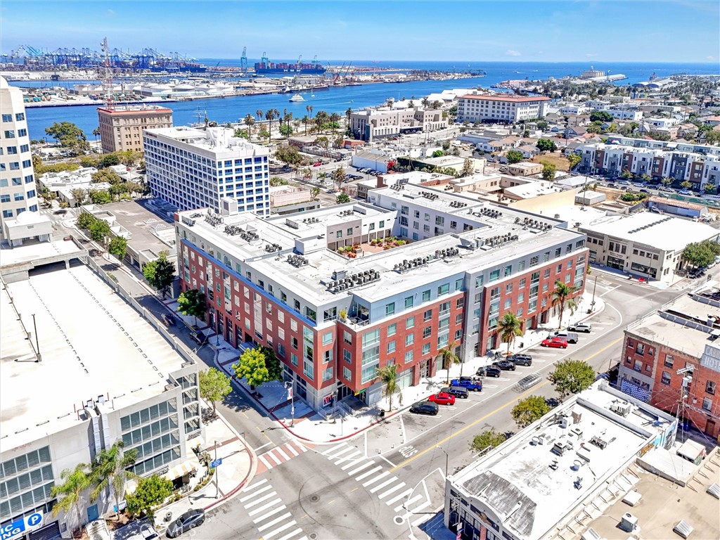 285 W 6th Street 327