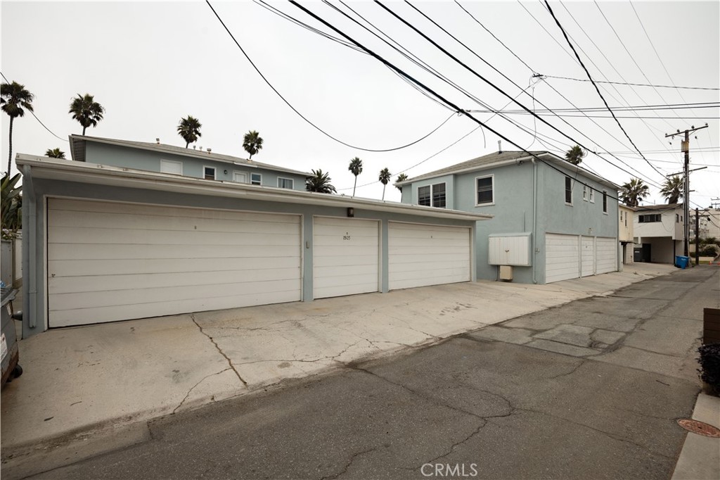 1505 S Catalina