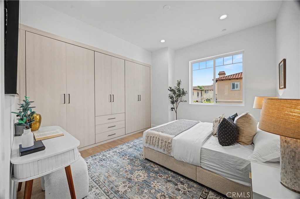 2203 Marshalfield B