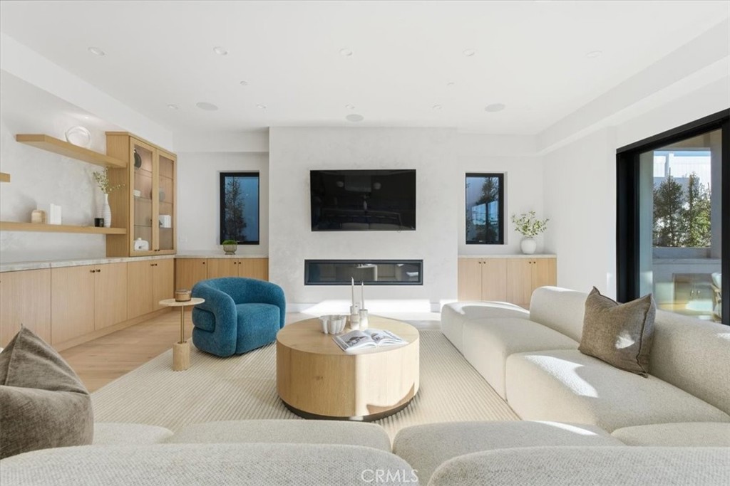 1806 6th Street