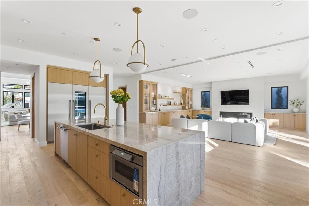 1806 6th Street