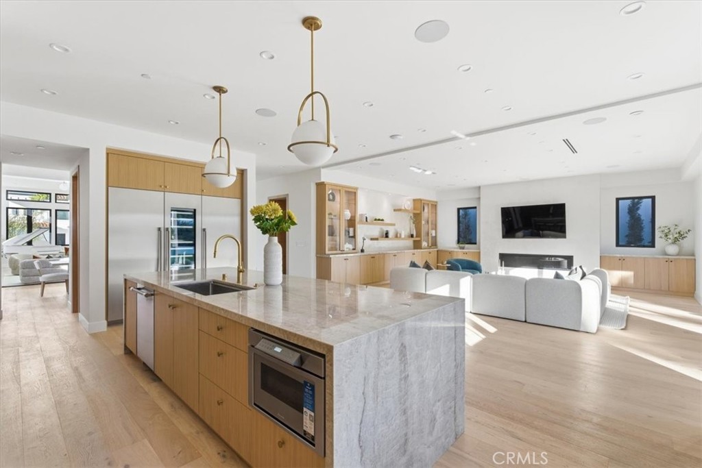 1806 6th Street