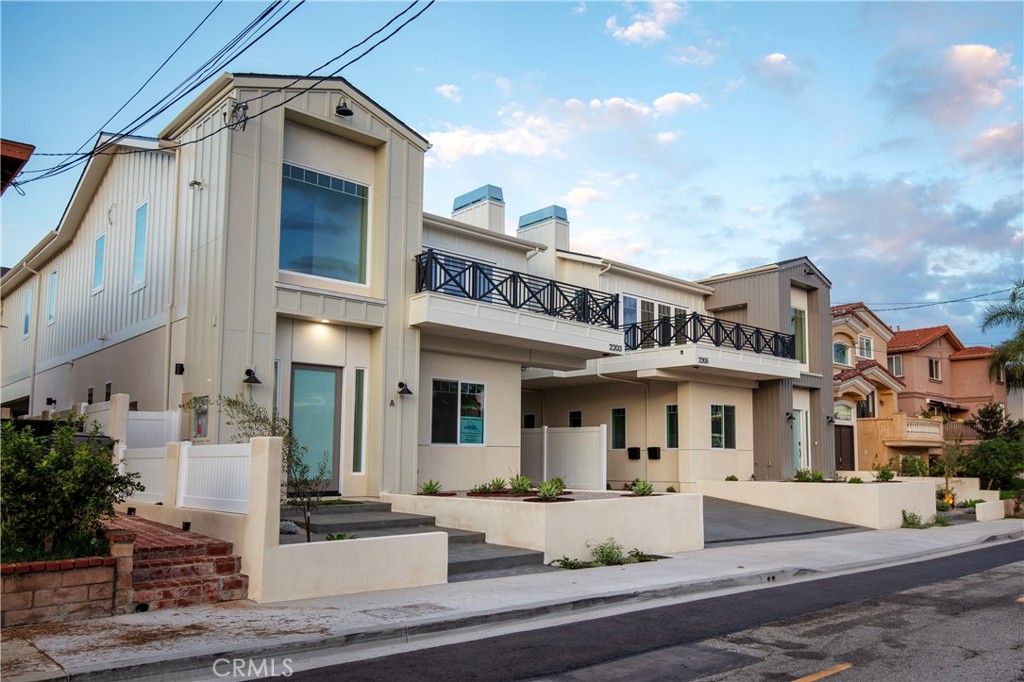 2203 Marshalfield A Redondo Beach Ca Us 90278 Sb26020279