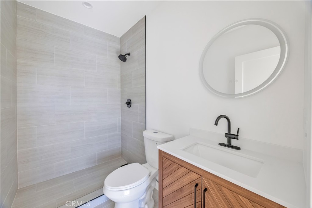 10905 Dalerose C