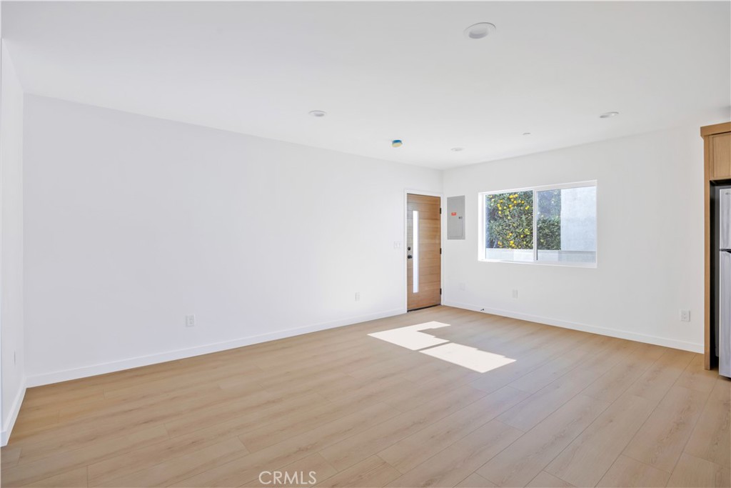 10905 Dalerose C