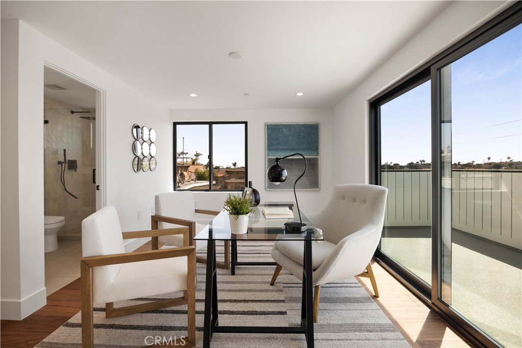 2111 Clark A