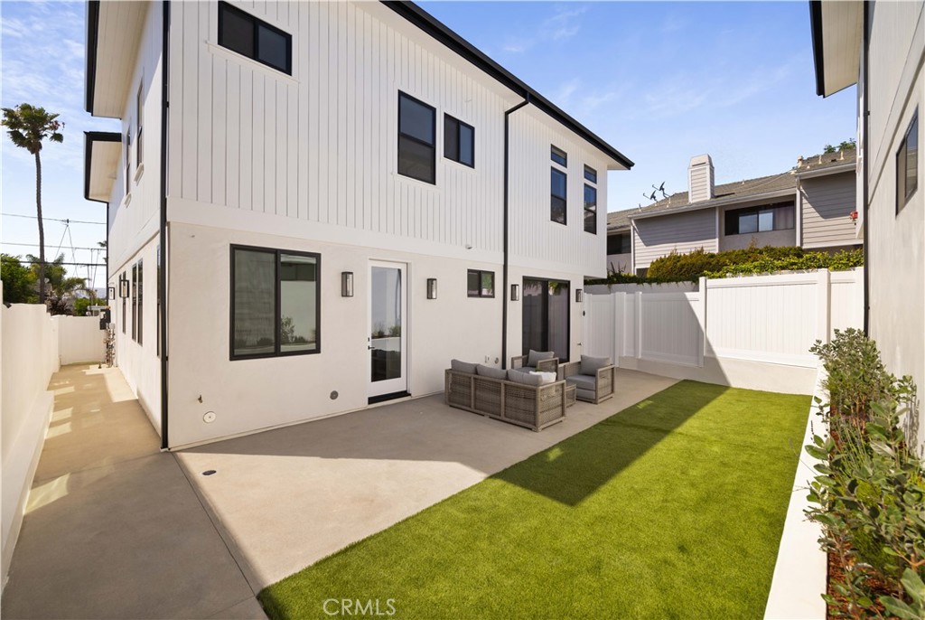 2111 Clark A