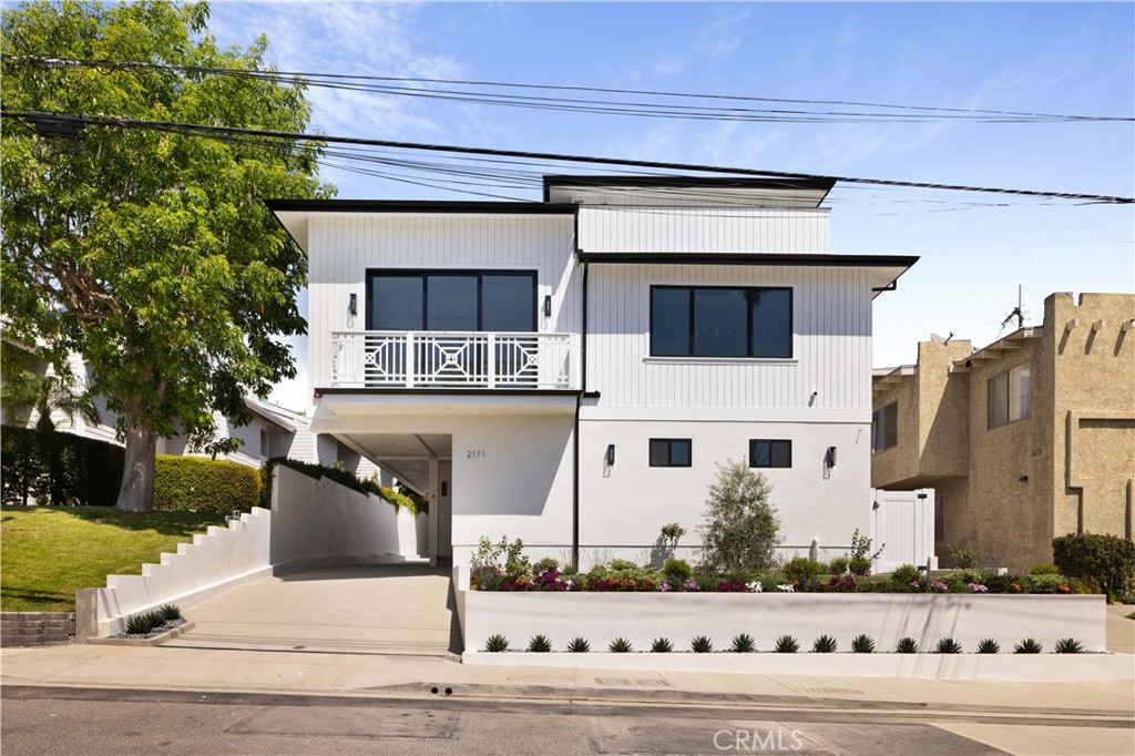2111 Clark A